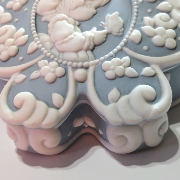 Vintage 1996, Precious Moments/Enesco, Blue Butterfly, Trinket Box - Picture 12 of 13